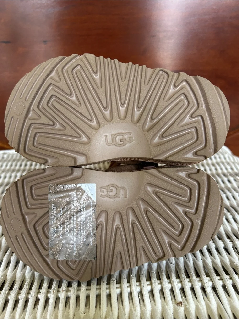 UGG Kids Chestnut Suede Lace-Up Booties with Side Zipper. Neumel  II
